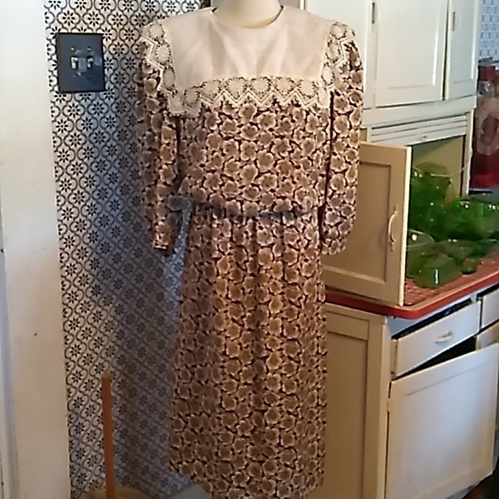Vintage 1980s Granny chic Cottage core dress 👗 made in USA 🇺🇸